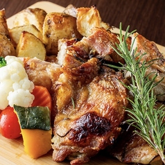 炭火焼ローストチキンのローズマリー風味ゴロゴロポテト