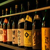 【料理に合わせた豊富なドリンクをご堪能下さい】日本全国の銘酒をはじめ、焼酎、生ビールなど多彩なドリンクを取り揃えました！いずれもグラスからお楽しみいただけますので、飲み比べも可能♪定番のハイボールやカクテル類もご用意しておりますので、お好みに合わせてご利用ください。