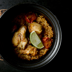 土鍋ジャンバラヤ（スパイシーなアメリカ風炊き込みご飯）