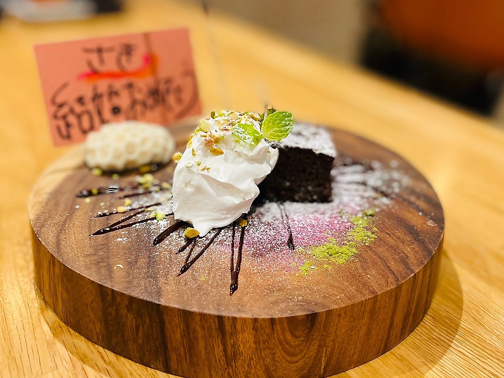 誕生日や記念日の特別なお祝い大歓迎☆女子会でのお祝いやデートでのお祝いは完全個室がオススメ!!