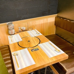 テーブル席