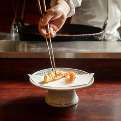 選び抜かれた食材、揚げたて天ぷらの極みの写真