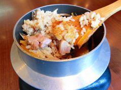 売り切れ御免の鶏釜飯