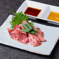 国産鶏のレバ刺し