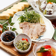名店仕込みの確かな技と手間暇かけた一皿。