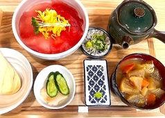 もちもち生まぐろ丼２種(生ビンチョウ・生キハダ)