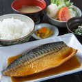料理メニュー写真 煮魚定食
