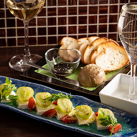 気軽に料理とワインを愉しめる陽気な酒場♪お気に入りのワインがきっと見つかります！