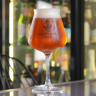 こだわりのクラフトビールで乾杯♪