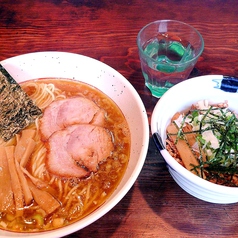 まんぷくセット（ラーメン+チャーシュー丼）