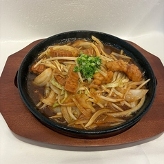 牛ホルモン味噌炒め