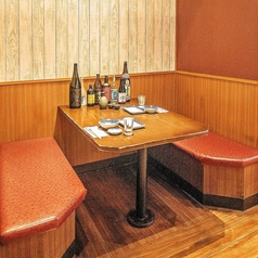 【BOX席を完備】周囲を気にせずお食事を楽しめるBOX席を完備！肉豆冨やたまふわ焼きなどコスパ抜群の逸品メニューを『安べゑ』でお楽しみください♪お得な食べ飲み放題コースや2時間飲み放題付きコースもご用意しております！