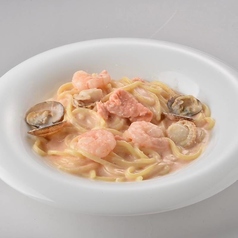 新鮮魚介たっぷりの明太子クリーム