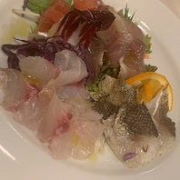 旬の食材を組み合わせたシチリア仕立ての逸品