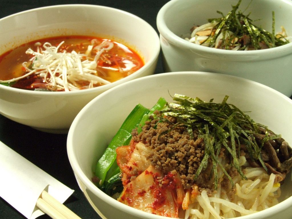 お肉以外のサイドメニューも充実♪