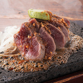 料理メニュー写真&nbsp;牛肉ステーキシンシンの溶岩焼き