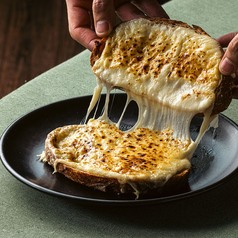 焼きたてチーズパン