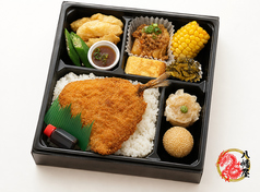 肉厚アジフライと大分とり天御膳 ※ご注文期限3営業日前の18時まで ※最低注文料金 15,000円