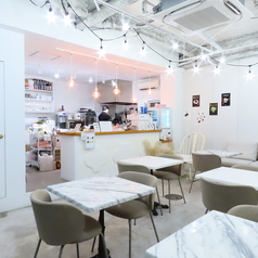Cafe Roissy カフェロイシーの雰囲気2
