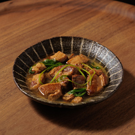 【四季折々の旬の食材を活かした極上の一皿】
