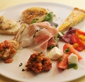 料理メニュー写真 前菜盛り合わせ（１人前