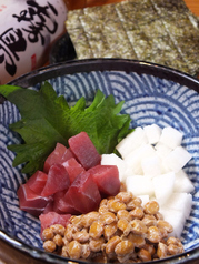 マグロと山芋と納豆の海苔巻き