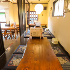 ごゆっくりお寛ぎいただけるお座敷も完備！