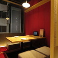 【完全個室】2名様からご利用いただける和モダンな雰囲気の個室席。ご宴会はもちろん、接待や会食などの大事なシーンにも最適です。