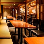 京都駅徒歩1分にある隠れ家風の店内は各種個室も完備です！