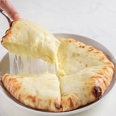 【とろーり】チーズナン Cheese Naan
