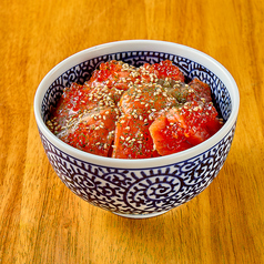サーモンといくらの醤油漬け丼