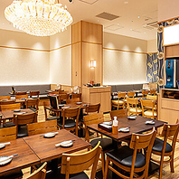 カウンター席を4席ご用意してます。