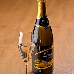 Larus Spumante Brut　グラス/ボトル