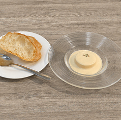 大根のポルチーニソース〈バゲット付き〉