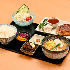 夜では味わえないメニューの数々◎