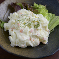 料理メニュー写真 ハムたっぷりポテト