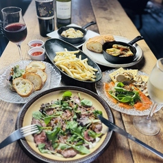 シモキタザワ カクレガ カフェダイニング＆ROLL アンドロールの特集写真