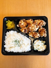 ジューシー塩麹唐揚げ弁当（唐揚げ4個入り）