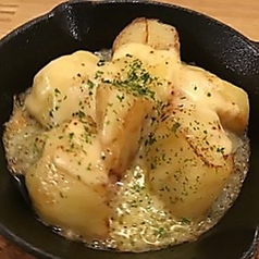 28 チーズじゃがバター焼き