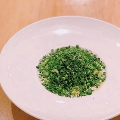 ネギに埋もれた蟹味噌クリームパスタ