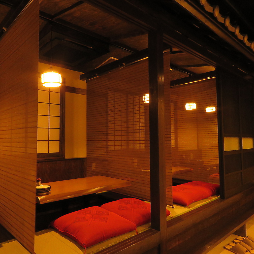 ご宴会に最適なお座敷個室もご用意。最大32名様前後でゆったり楽しく宴会できます！