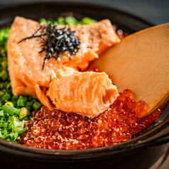 シメにもメインにも！絶品土鍋ご飯！