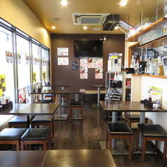 レイアウトも可能な店内もご用意★