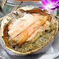 料理メニュー写真 ズワイガニの甲羅焼き