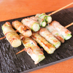 アスパラ巻き　2本の写真