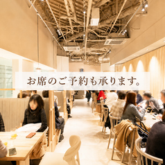 tables cook&jonathan's bookstoreの雰囲気2