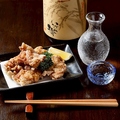 料理メニュー写真&nbsp;鶏の唐揚げ(4個・国産若鶏使用)
