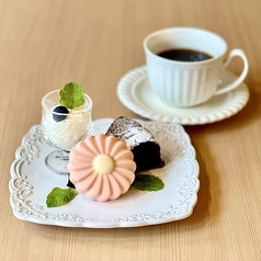お花ケーキとガトーショコラ