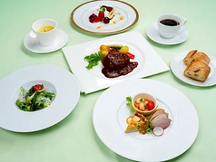ベイサイドレストランカフェモア 佐島マリーナホテルのコース写真