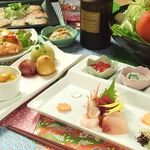 女子会コースはゆったり3時間で♪サラダトマト鍋はお野菜食べ放題！